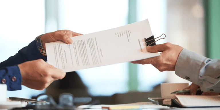 O Poder-dever da Câmara Municipal de Sustar Contratos Administrativos - Thumb Artigo - Valeriote Blog